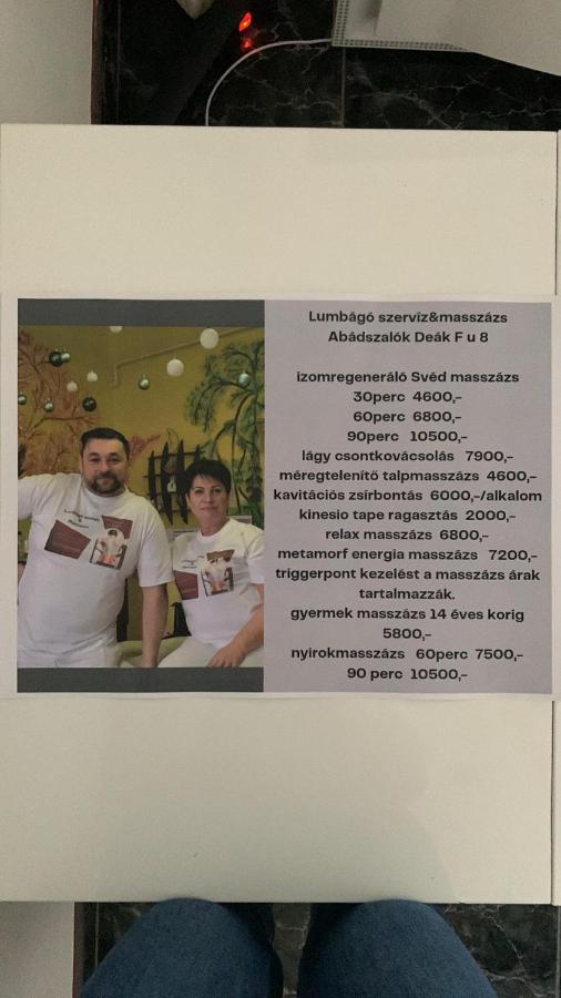 דירות Abádszalók Magic Vendeghaz מראה חיצוני תמונה